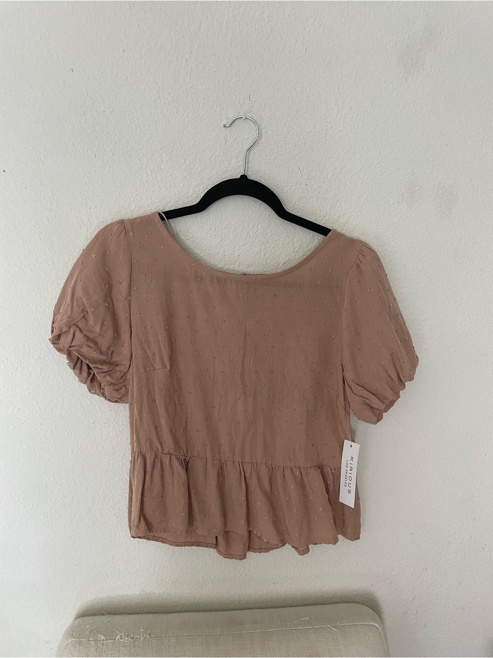 Kirious Los Angeles Blush Nude Swiss-Dot Peplum Top Size M ♡
